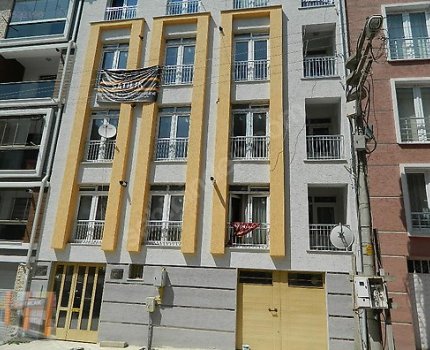 BAŞKAN EMLAKTAN SATILIK ULUÖNDER MAHALLESİNDE 3.KAT 1+1 DAİRE 